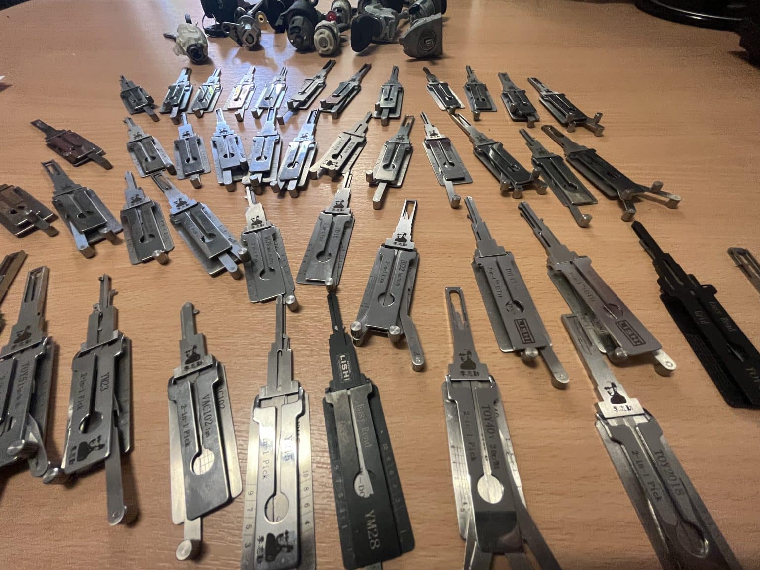 Auto Locksmith Course UK- 1 on 1 - Auto Locksmith Training