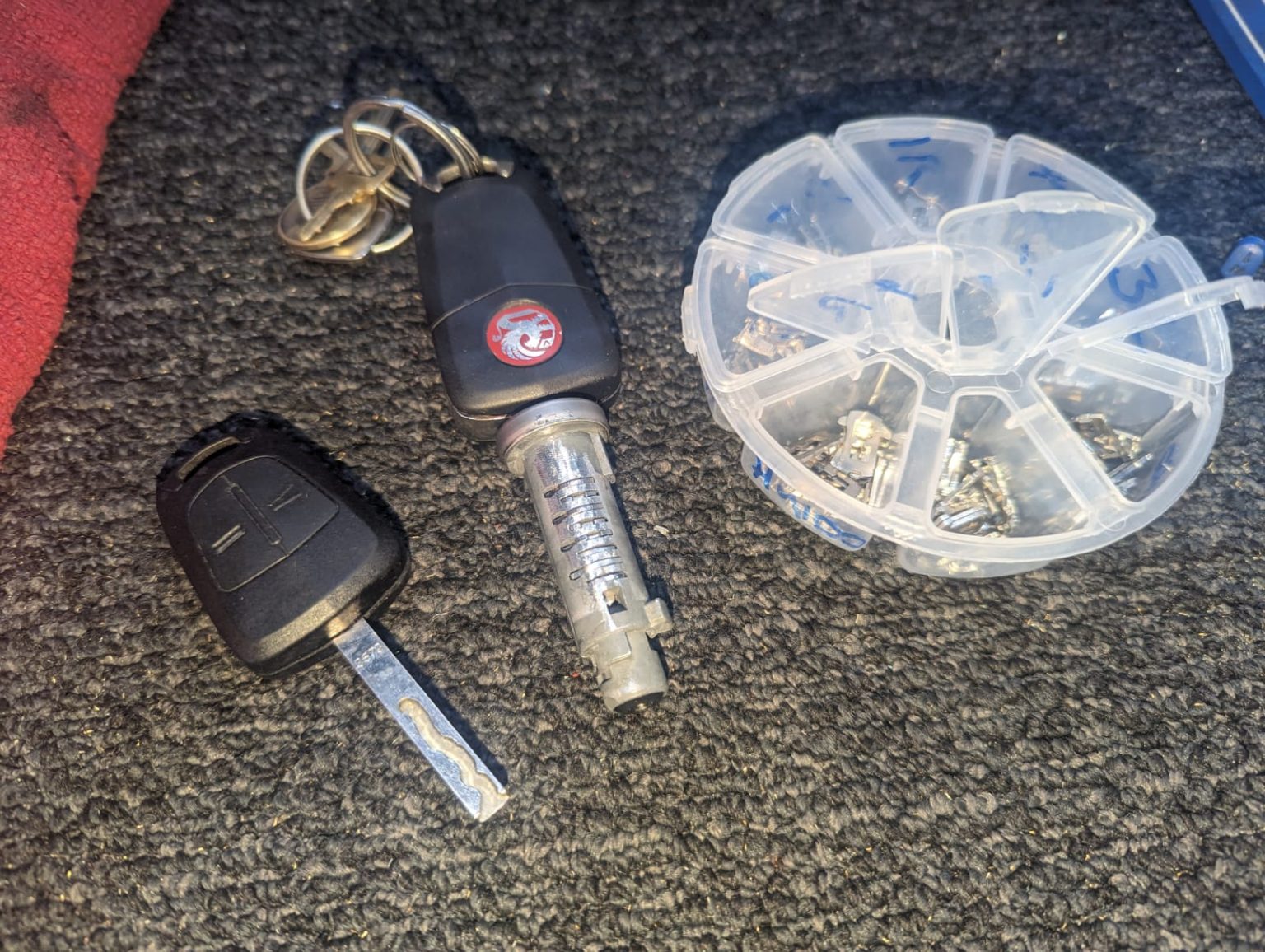 Halfords Car Key Replacement Key cutting near Halfords Stores